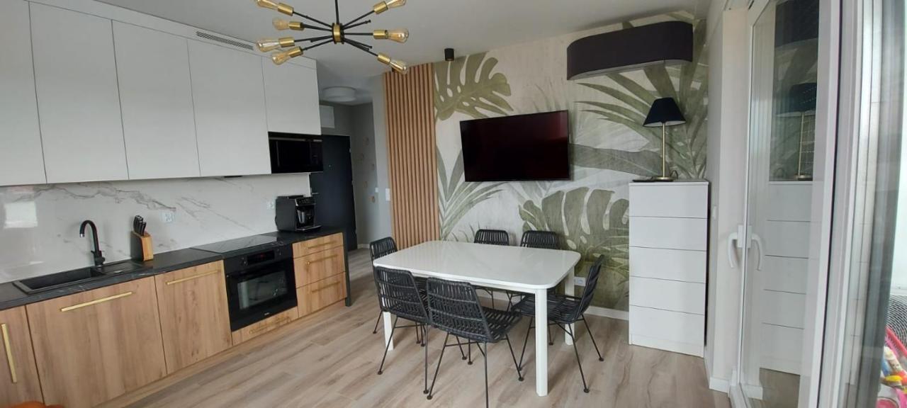 Piekny Apartament Przy Plazy Rewal Extérieur photo